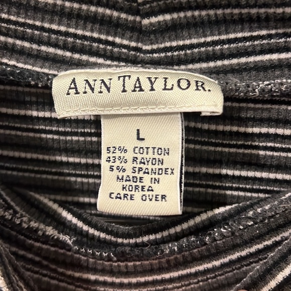 Vintage Ann Taylor turtleneck - Picture 2 of 4